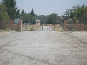 Old border gate between Nusaybin and Qamishli, new capital of Rojavo [DD]
