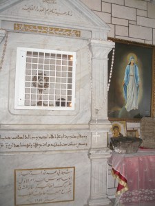 Relic of the Virgin's Belt, Umm Al-Zinnar Church, Homs [2010, DD]