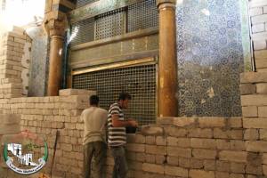 Protecting the tomb of the Prophet Zachariah, inside the Aleppo Great Mosque