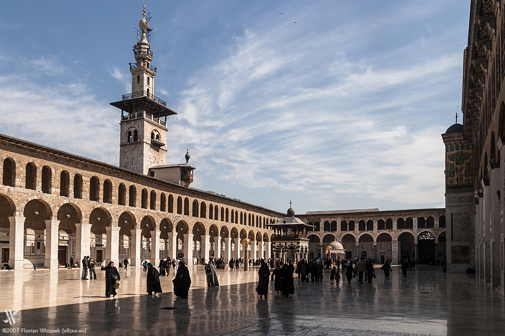 070309_IMG_5405_Damascus-Umayyad-Mosque_999x with spire